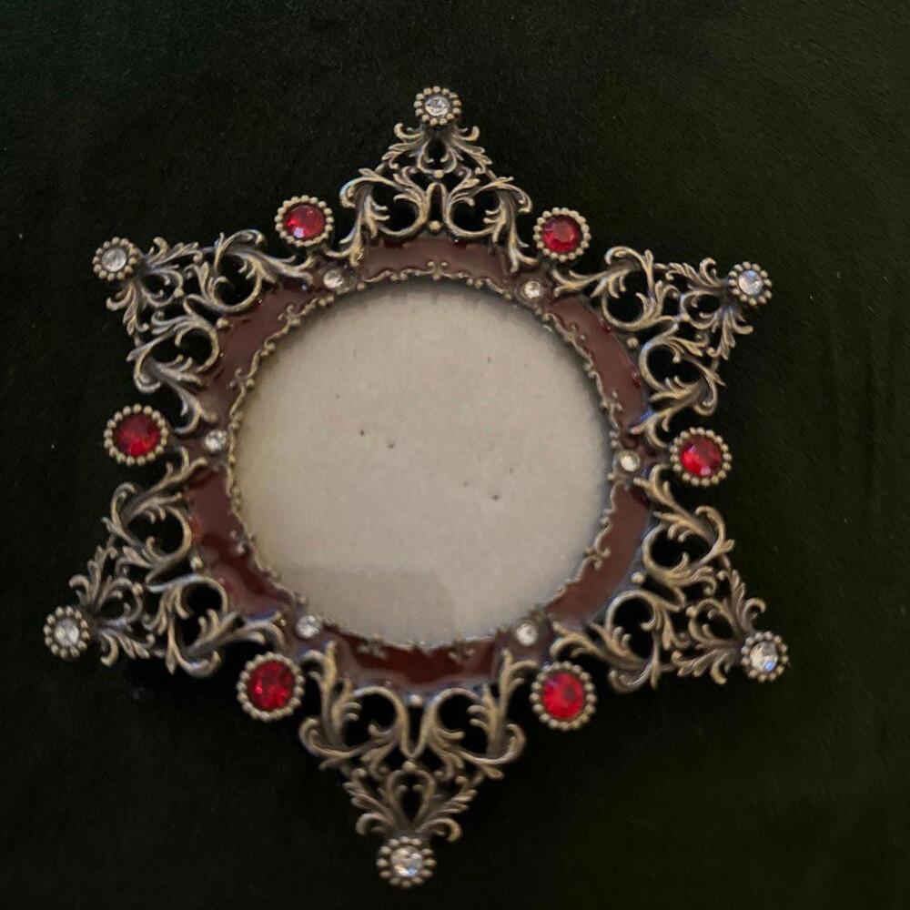 Sunflower Designs Pewter Star Frame